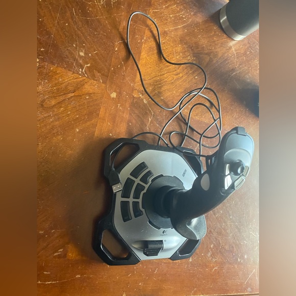 Logitech extreme 3-D pro - Picture 2 of 3